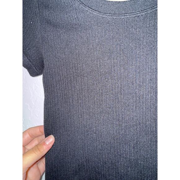 ❤️‍🔥NWT All in Motion Ribbed Cropped Fitted Tee Black XS - Picture 5 of 7